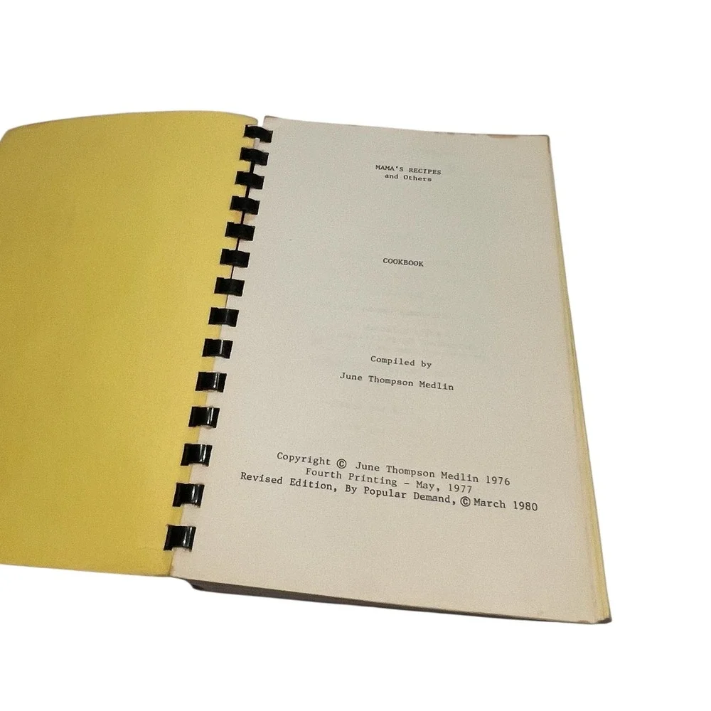 Mama's Recipes and Others Cookbook Highlands NC by June Thompson Medlin Vtg 1980